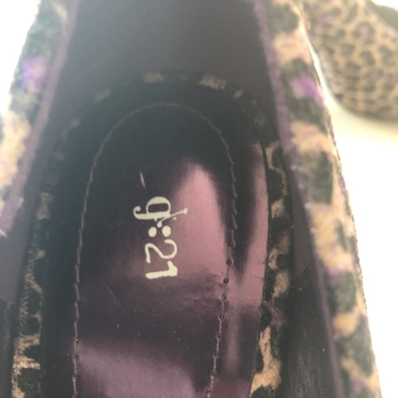 Purple leopard heels - Picture 3 of 4